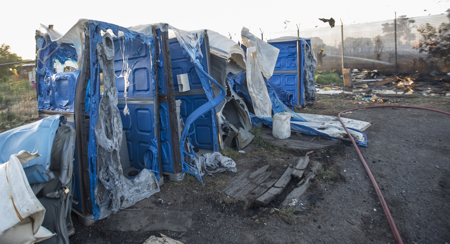 In photos: Fire at Wingfield refugee camp | GroundUp